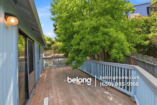 Foto del edificio - 23460 Lakeridge Ave
