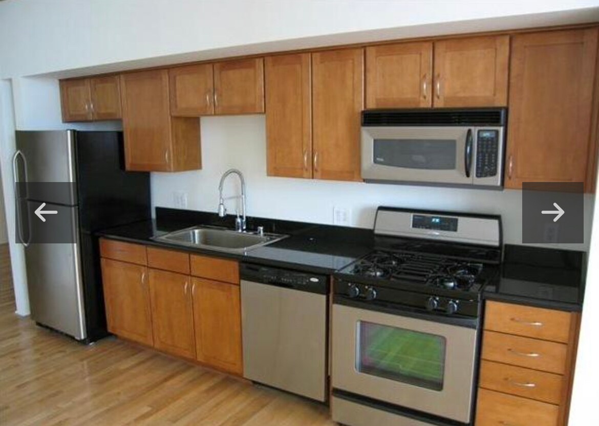 The little Tokyo lofts - 420 S San Pedro St