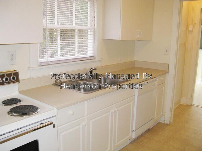 Foto del edificio - 1700 Pecan Ave