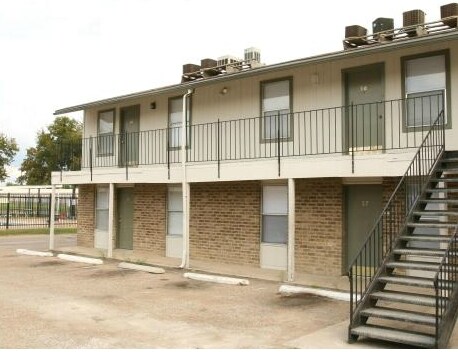 Sherwood Forest Apartments Waco Tx Apartments Com