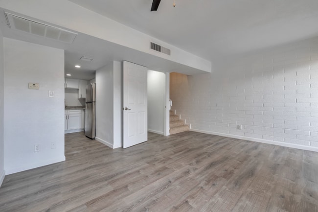 Foto del edificio - 1815 W Tuckey Ln