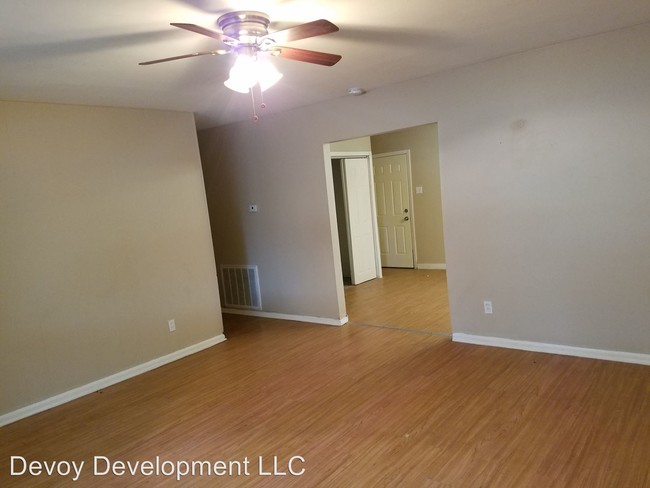 Building Photo - 3 br, 1 bath House - 4316 Traverse