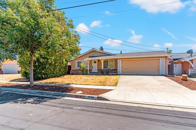 Foto del edificio - Charming Hayward Home with Modern Upgrades...