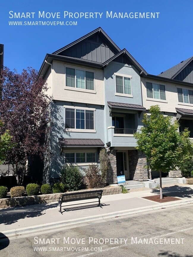 Foto del edificio - 3240 E Thoroughbred Ln