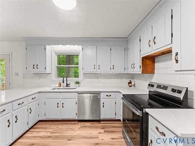 Foto del edificio - 720 Dove Path Ln