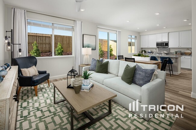 Building Photo - 4104 Donata Pl