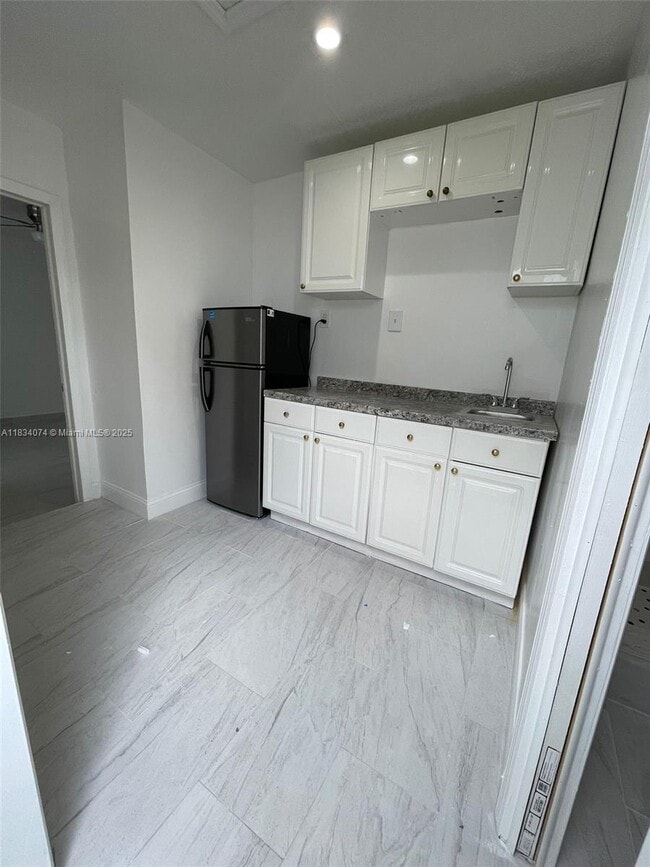 Foto del edificio - 4714 NW 50th St