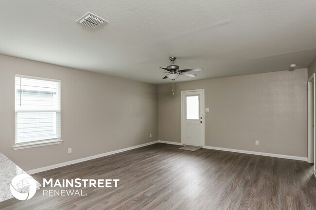 Building Photo - 3159 Begonia Bend