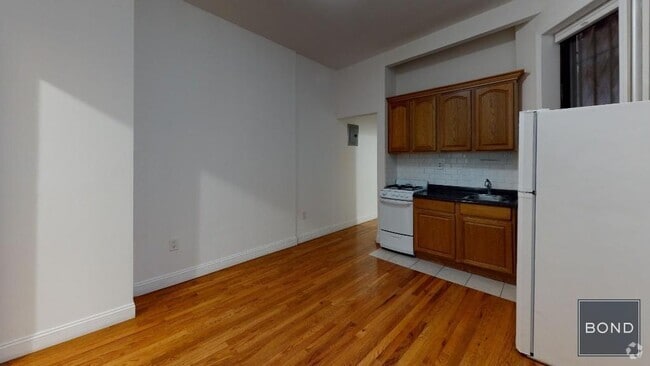 Building Photo - 228 E 36th St