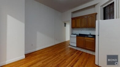 Building Photo - 228 E 36th St