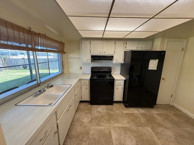 Foto del edificio - 671 NW 17th St