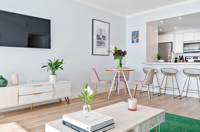 Building Photo - 2889 McFarlane Rd