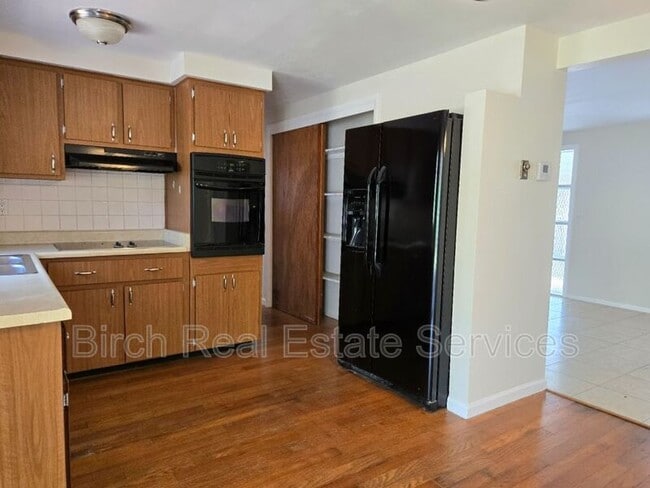 Building Photo - 2552 Chancery Dr