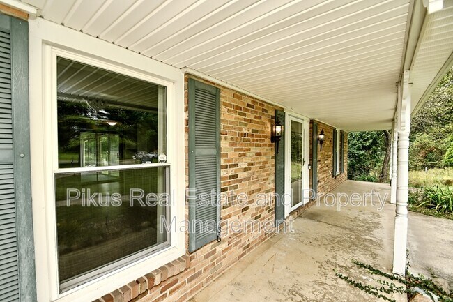 Foto del edificio - 1280 Linwood Ave SW