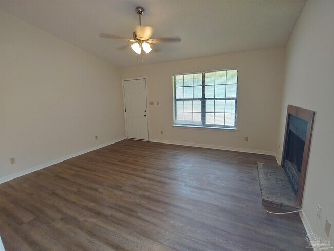 Foto del edificio - 1440 N 61st Ave