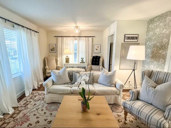 Foto del edificio - 4445 6th Ave S