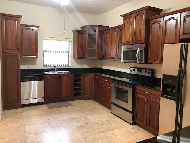 Building Photo - 1610 Presidential Way