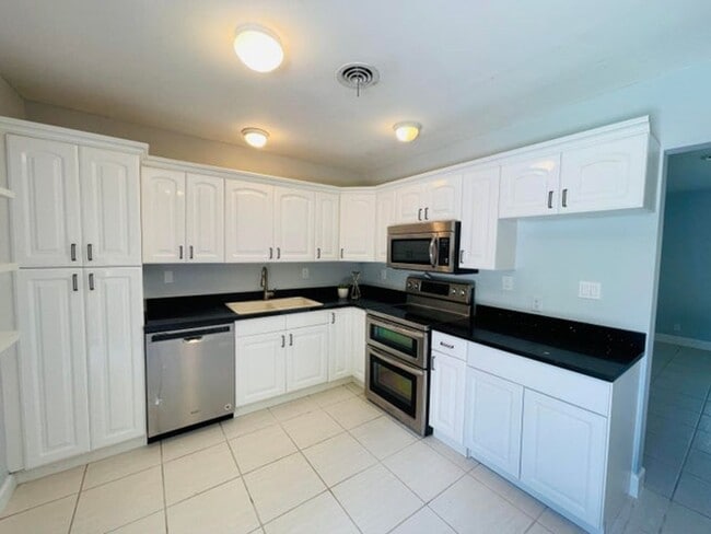 Foto del edificio - 1145 SW 5th St