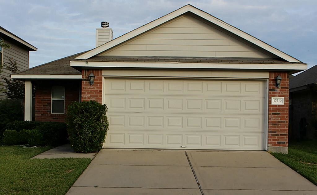 Primary Photo - 17210 Falcons Nest Landing Dr