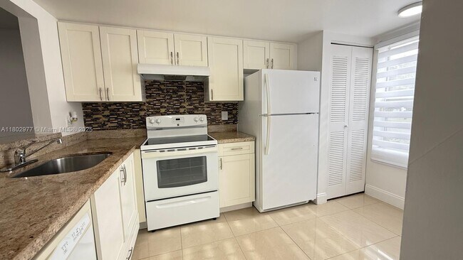 Foto del edificio - 3836 NW 90th Ave