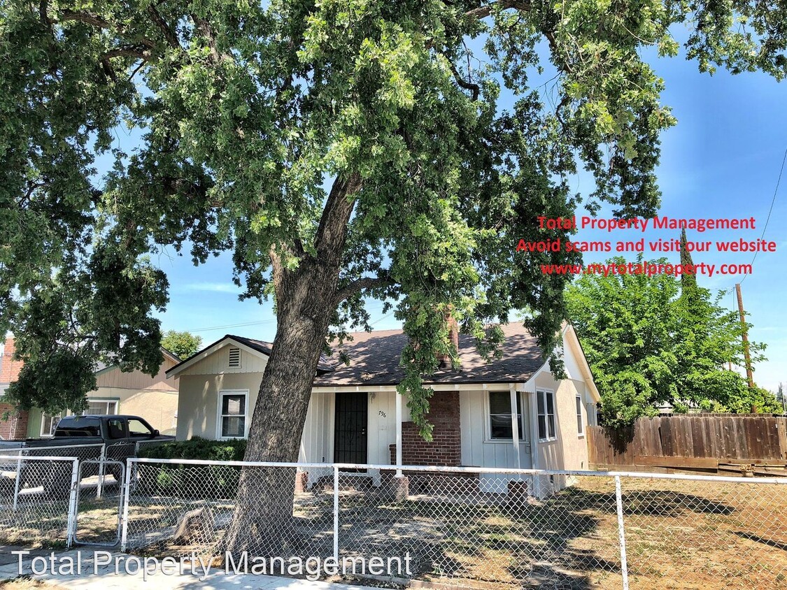 Primary Photo - 2 br, 1.5 bath House - 796 E. Sonora Ave.
