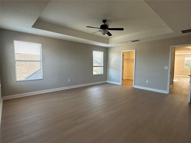 Foto del edificio - 15168 Evergreen Oak Loop