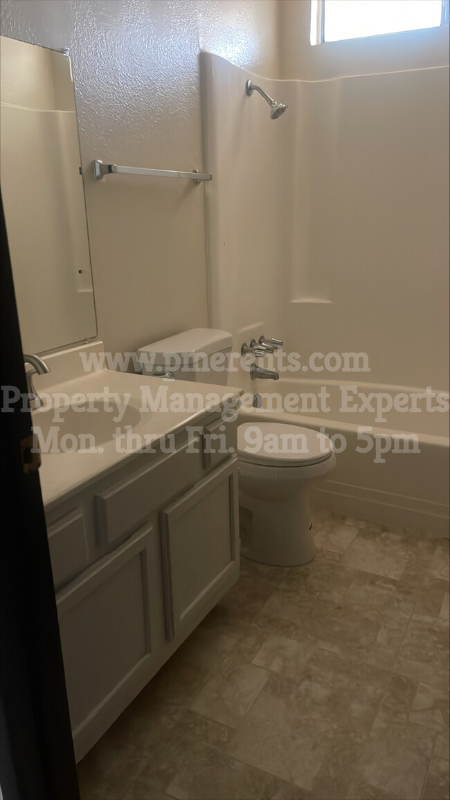 Foto del edificio - 2576 Towery Ct