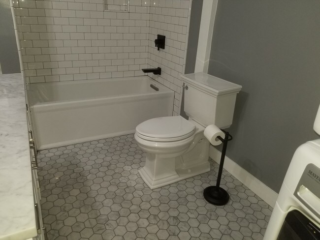 Baño - 4436 Kingswell Ave