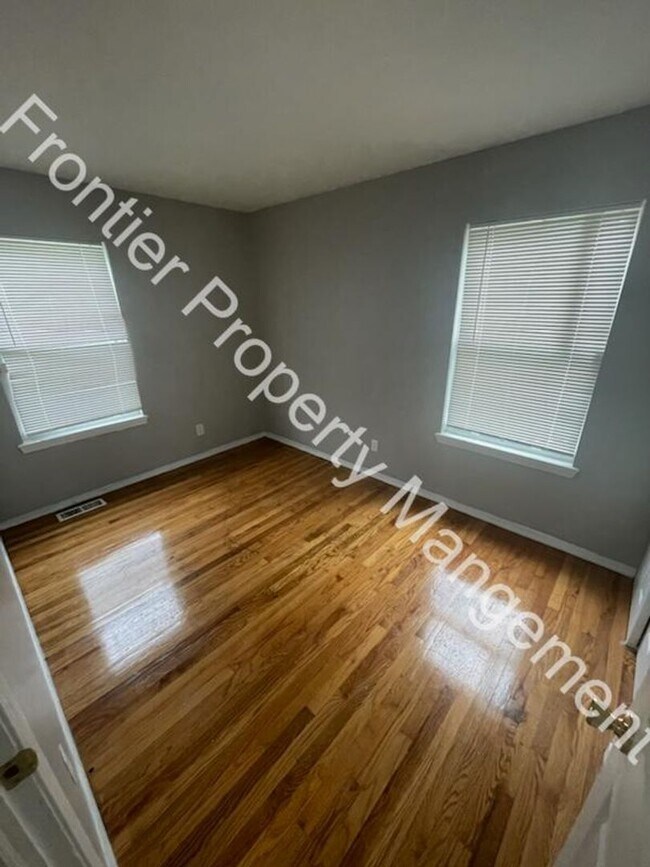 Foto del edificio - 3Bed 1 Bath Home in Spanish Lake, MO - Per...