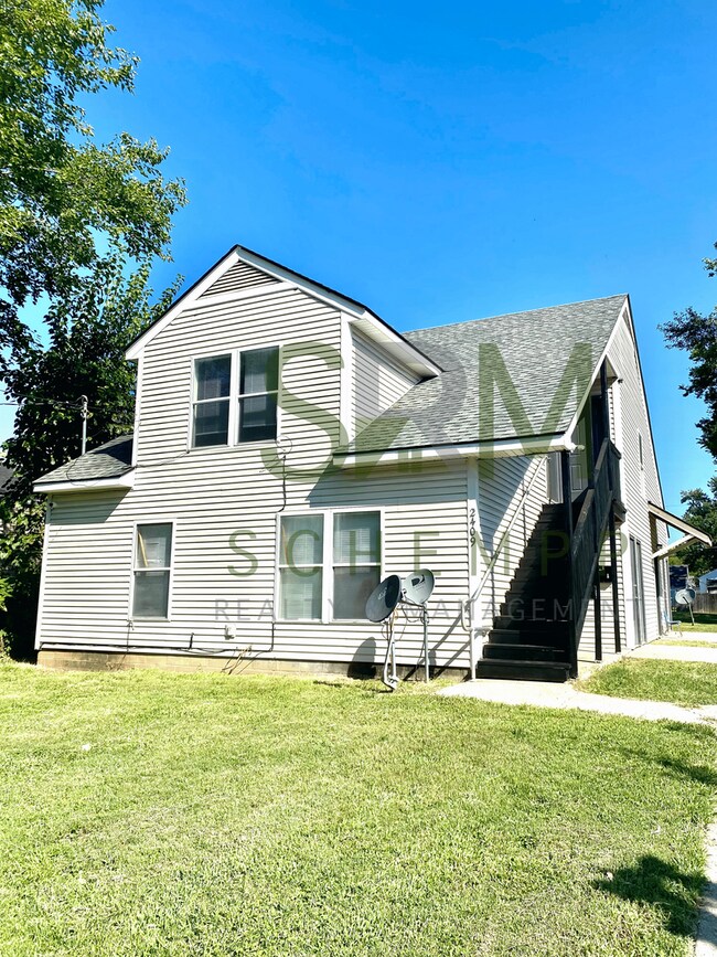 Foto del edificio - Spacious Second Floor 1BR in Portland