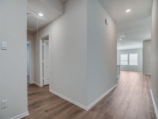 Foto del edificio - 1328 Briar Hl Dr