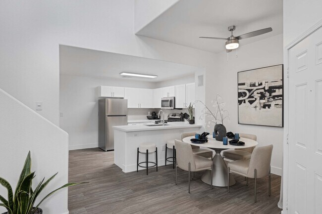 Foto del edificio - Resort at Coronado Ranch Apartments