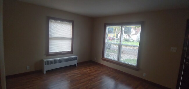Building Photo - 5838 N 42nd St