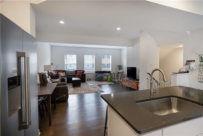 Building Photo - 239 Faulk Dr