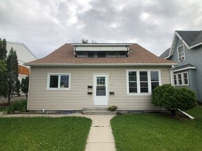 Building Photo - 317 N 3rd St