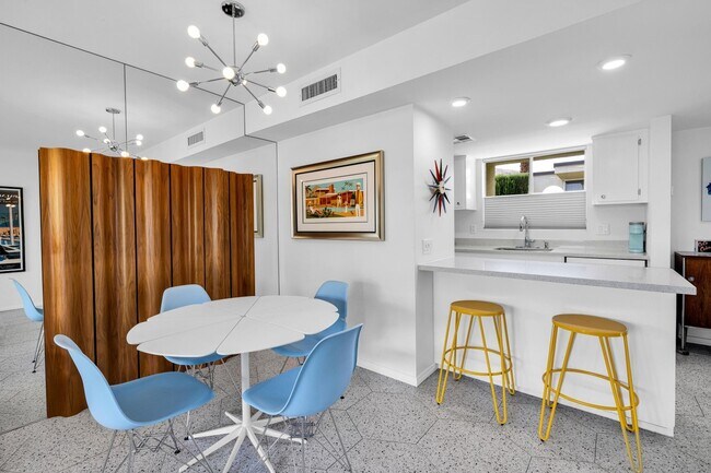 Foto del edificio - 1881 S Araby Dr