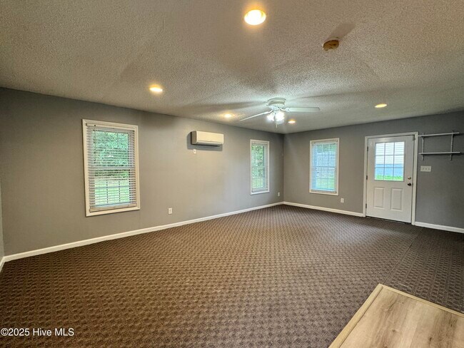 Foto del edificio - 307 Southbridge Dr