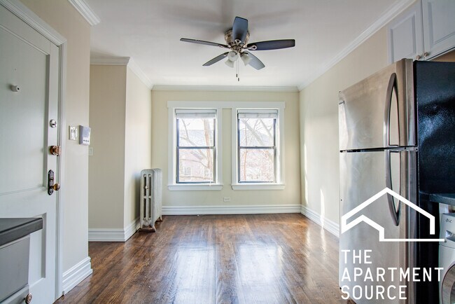 Foto del edificio - 1054 W Lill Ave