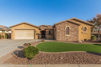 Building Photo - 4721 E Aldea Rd