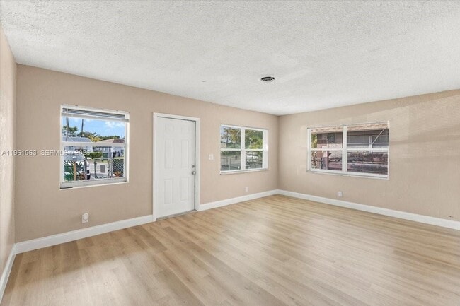 Building Photo - 1340 NW 8th Ave