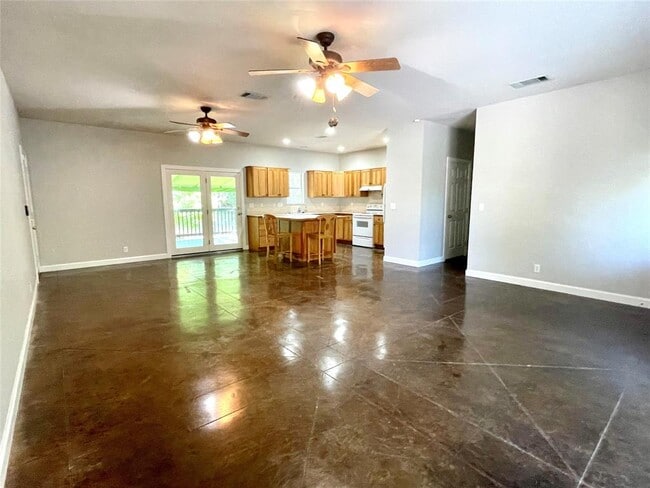 Building Photo - 104 Bermuda Dr