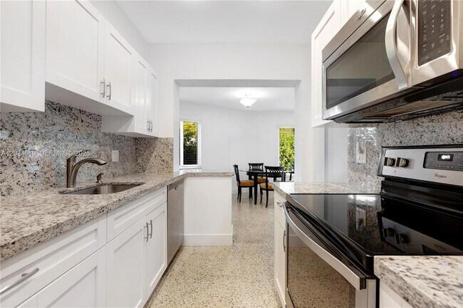 Foto del edificio - 8201 SW 63rd Pl