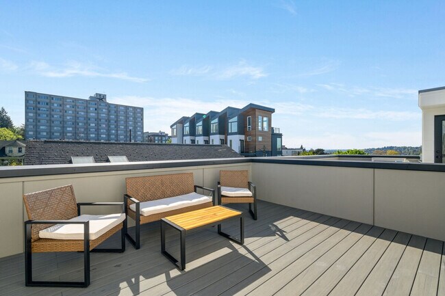 Foto del edificio - 1600 Lake Washington Blvd