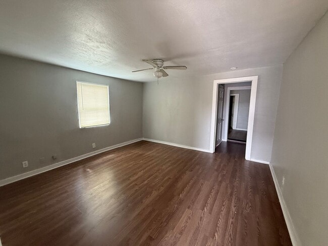 Photo - 6602 Avenue R - Unit C Apartment