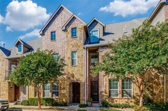Building Photo - 4405 Dexter Ln