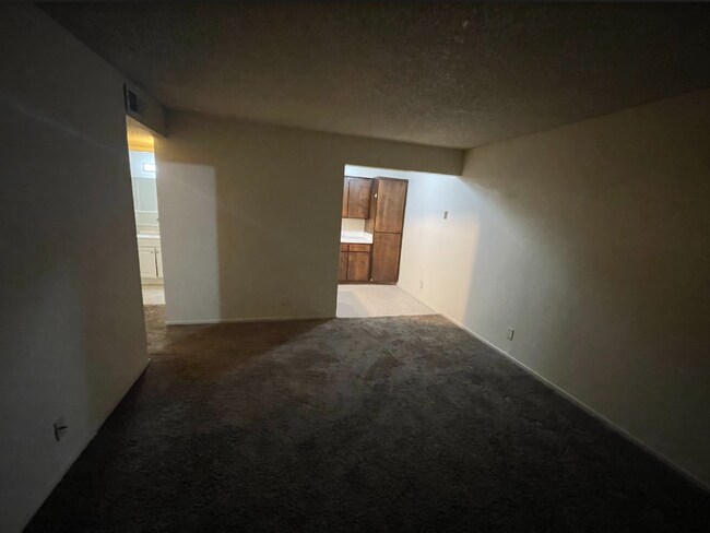 Foto del edificio - 3112 Denver Ave