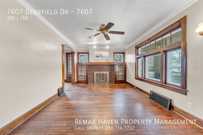 Foto del edificio - 7607 Deerfield Dr DN Unit, Parma - Spaciou...