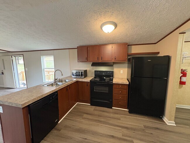 Building Photo - For Rent