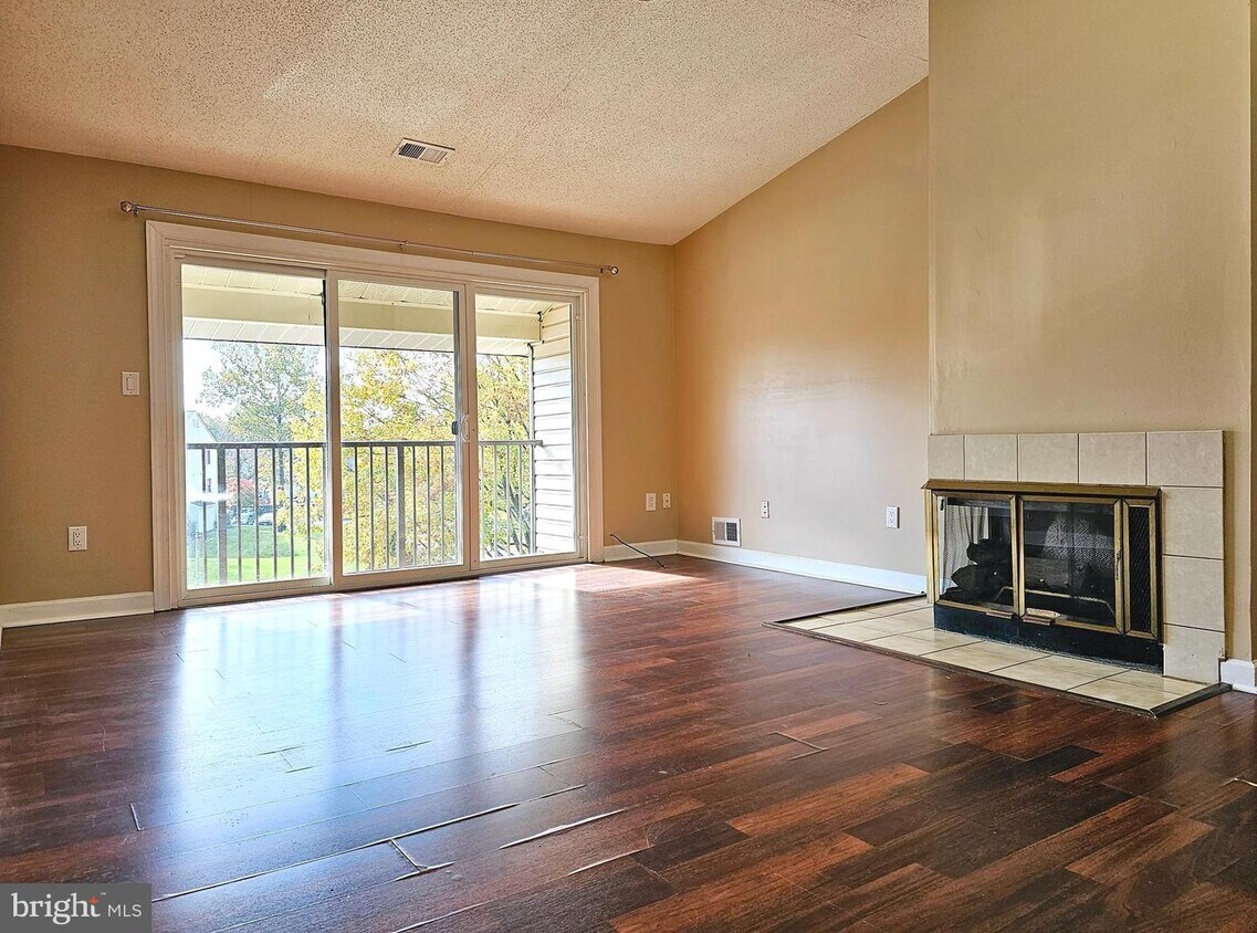 20 Voscek Ct, Lawrence Township, NJ 08648 Room for Rent in Lawrence