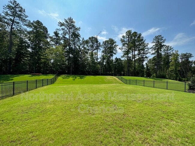 Building Photo - 14207 Fiddlers Run Dr